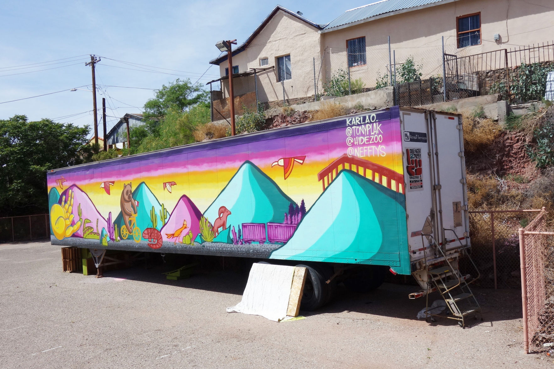 0S3 mural